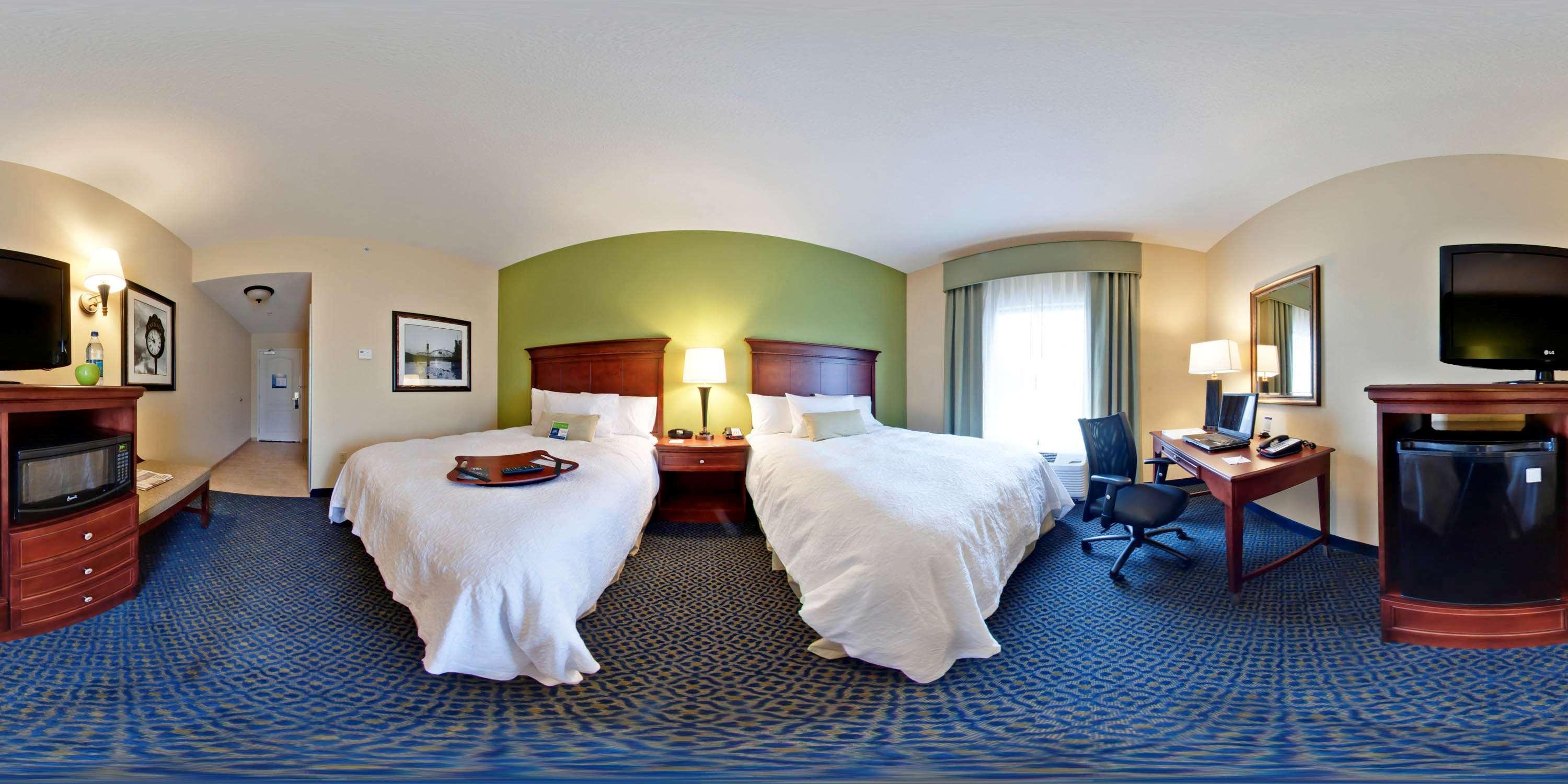 Hampton Inn Jackson-College Avenue Экстерьер фото