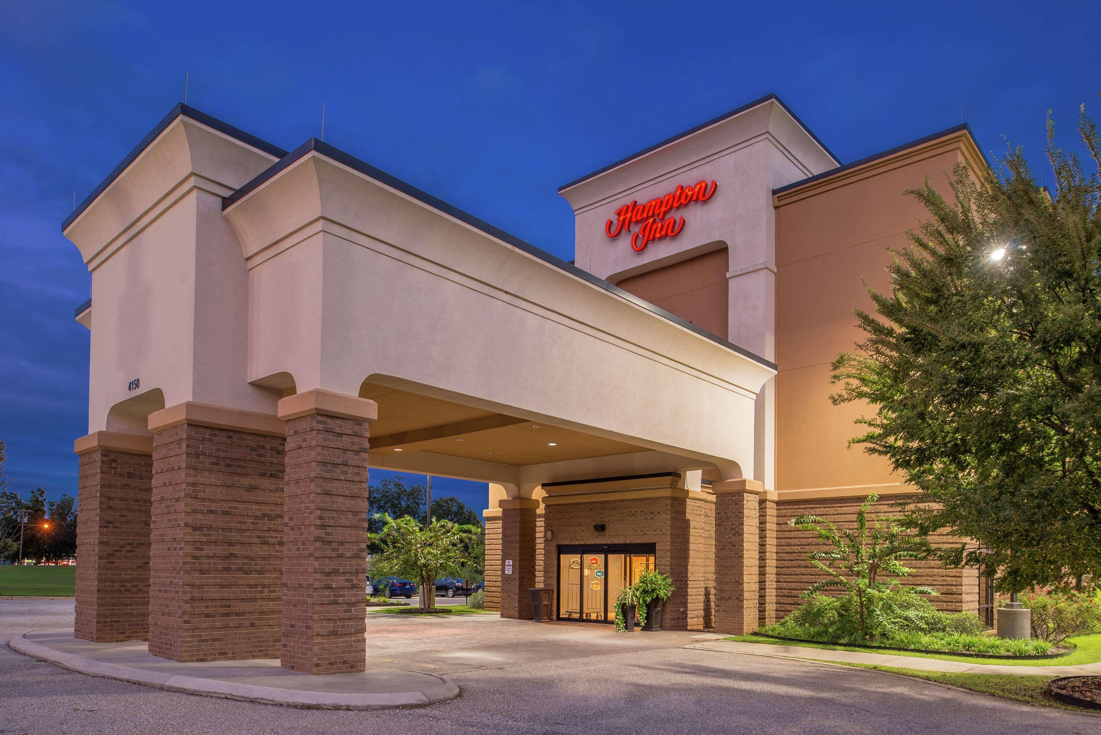 Hampton Inn Jackson-College Avenue Экстерьер фото