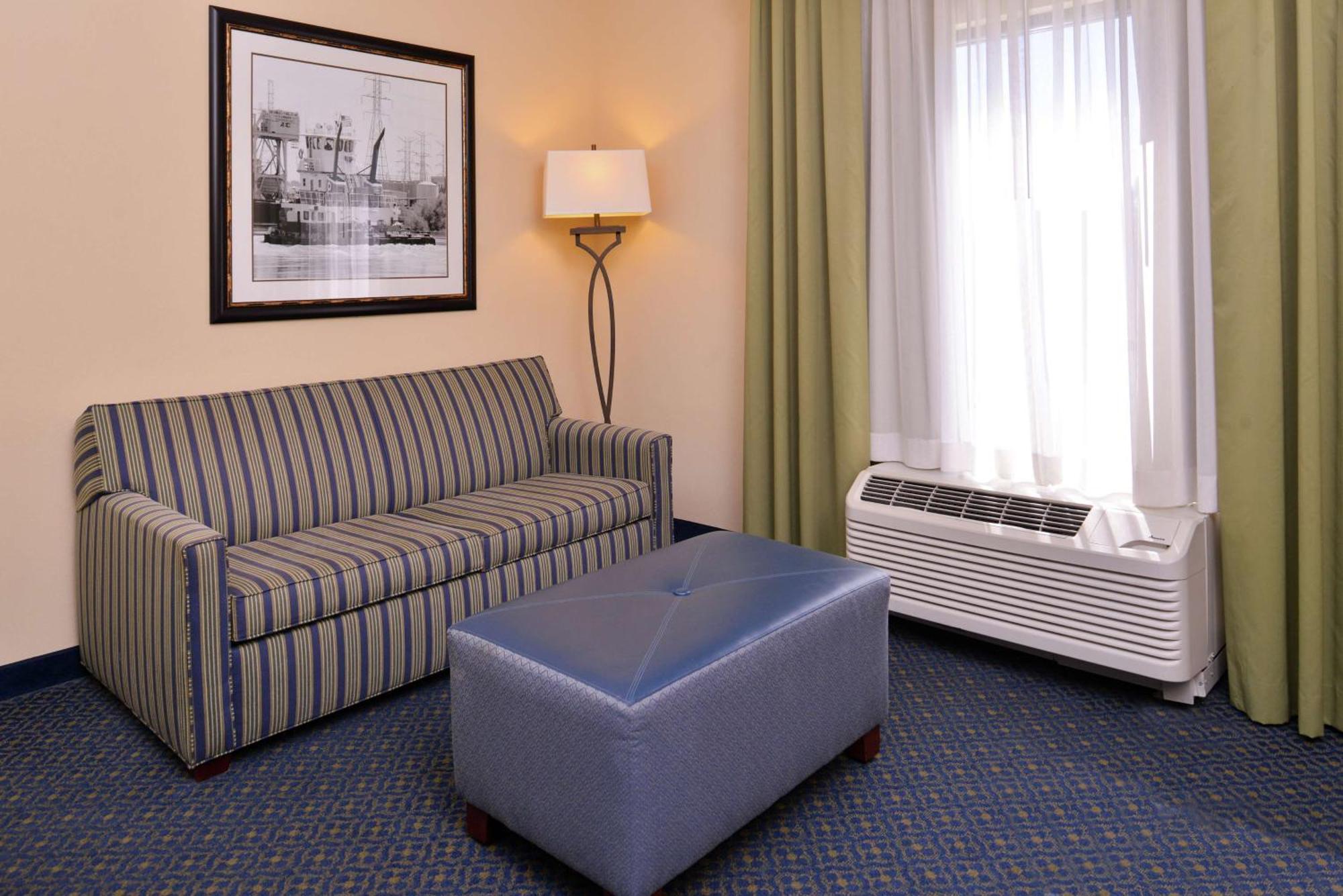 Hampton Inn Jackson-College Avenue Экстерьер фото